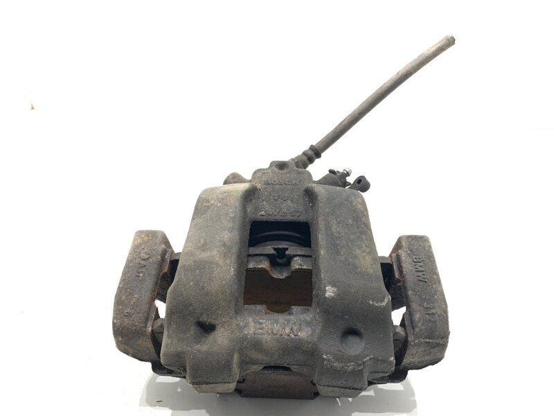 Brzdový strmeň pravý predný BMW 3 (F30, F80) 2011 - 2018