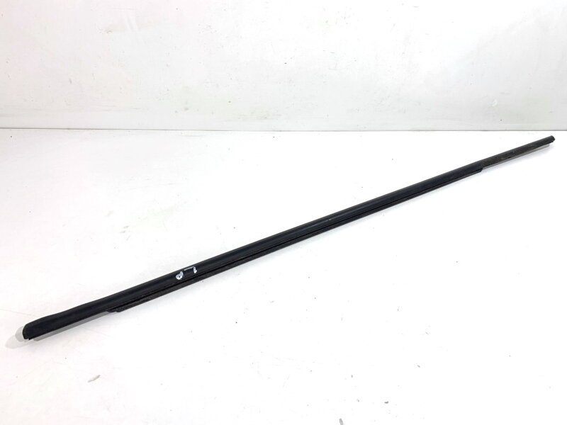 Lišta stieracia predná ľavá BMW 3 (F30, F80) 2011 - 2018