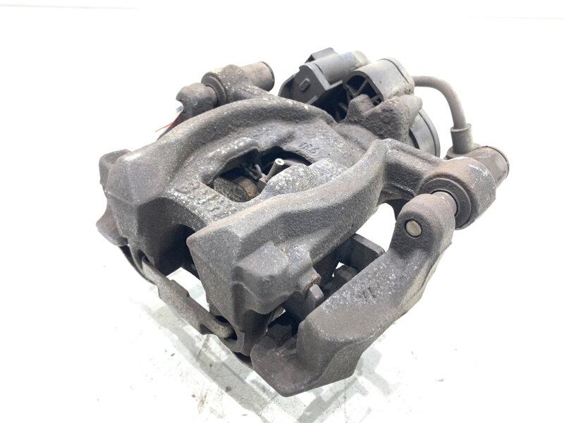 Brzdový strmeň pravý zadný BMW 2 Gran Coupe (F44) 2019 - 2022 6885538