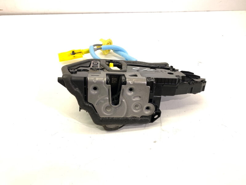 Zámok dverí ľavý predný BMW 2 Gran Coupe (F44) 2019 - 2022 7956135