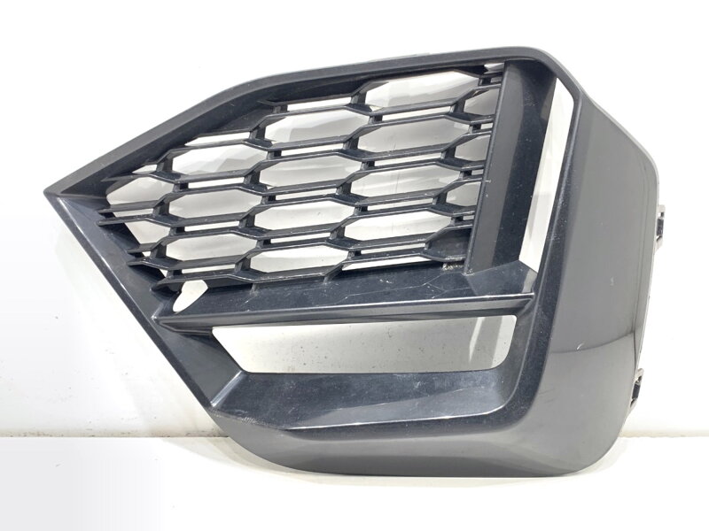 Mriežka halogénu / hmlovky pravá BMW 2 Gran Coupe (F44) 2019 - 2022 8075488