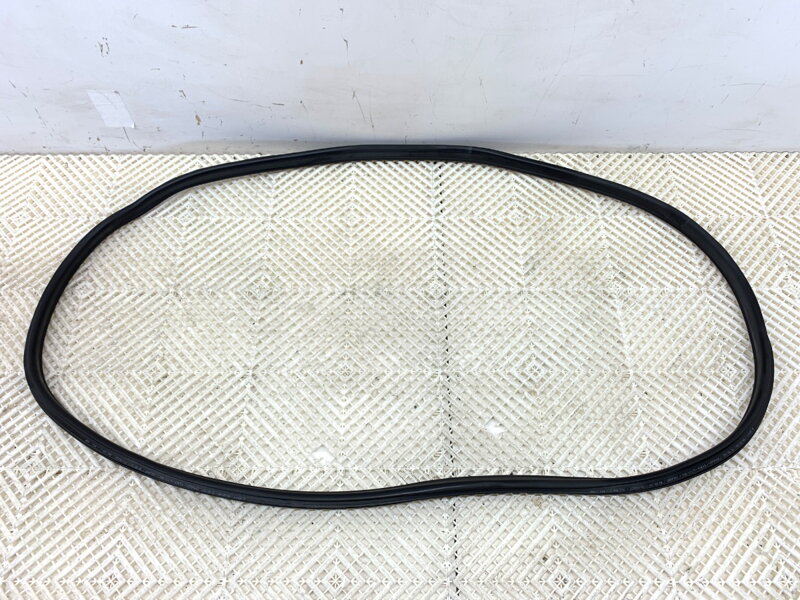 Tesnenie dverí predné pravé BMW 2 Gran Coupe (F44) 2019 - 2022 7483095