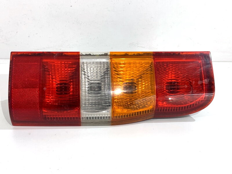 Svetlo pravé zadné Ford Transit Autobus (FD_ _, FB_ _, FS_ _, FZ_ _, FC_ _) 2000 - 2006 YC1X-13434-A