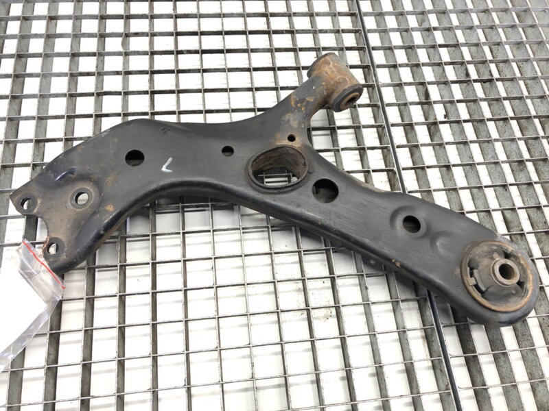 Rameno ľavé predné Toyota RAV 4 IV (_A4_) 2012 - 2022