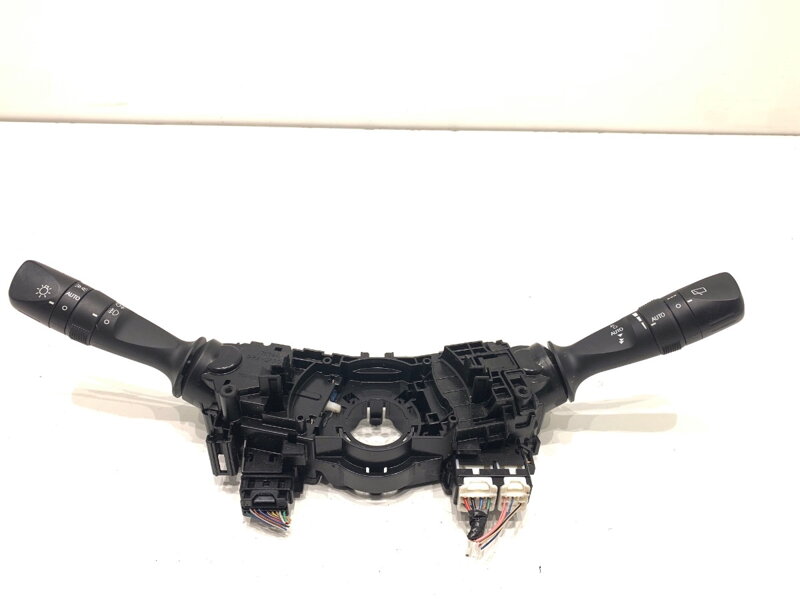 Prepínač združený Toyota RAV 4 IV (_A4_) 2012 - 2022 17F744