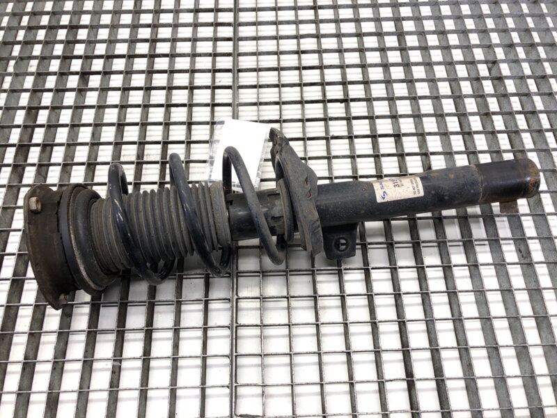 Tlmič ľavý predný S pružinou VW Golf VII Variant (BA5, BV5) 2013 - 2022