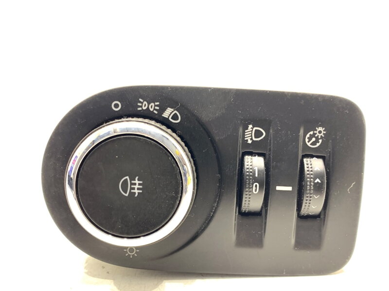 Spínač svetiel Opel Corsa E (X15) 2014 - 2022 13470443