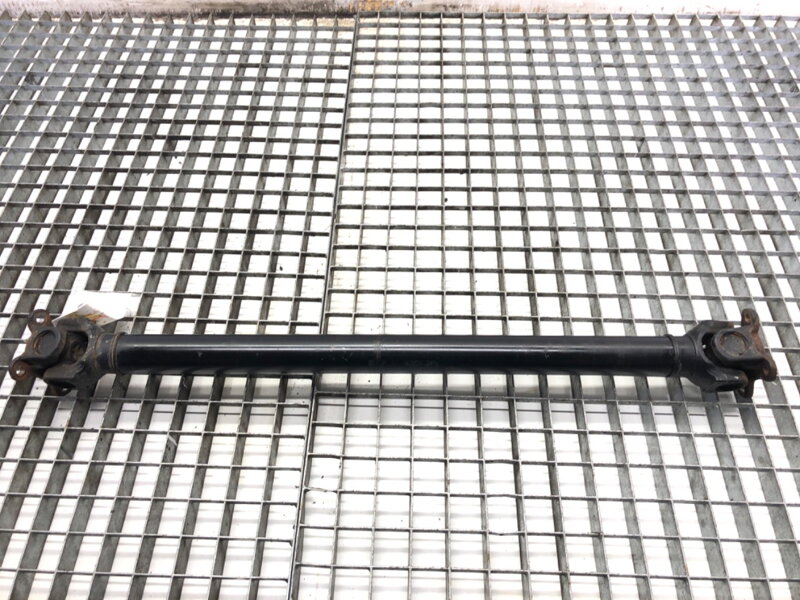 Hnací hriadeľ predný BMW 3 (F30, F80) 2011 - 2018