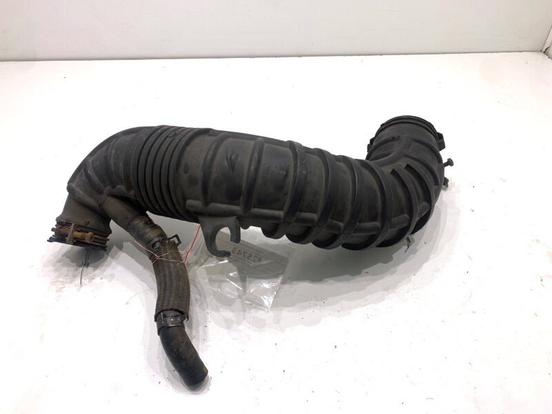 Vzduchové potrubie Hyundai I40 I (VF) 2012 - 2022 28140-3Z301