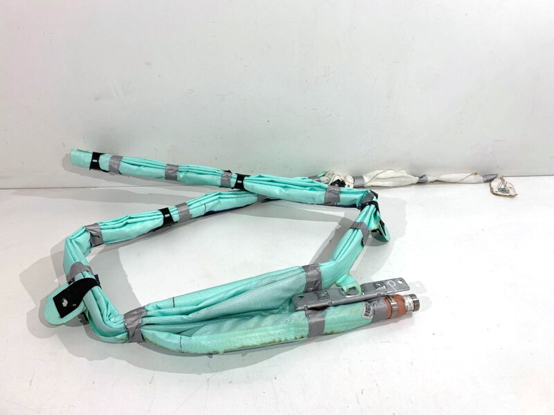 Hlavový airbag vzduchový pravý BMW X6 (F16, F86) 2014 - 2019 6830170