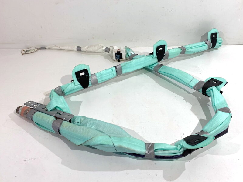 Hlavový airbag vzduchový ľavý BMW X6 (F16, F86) 2014 - 2019 6830169