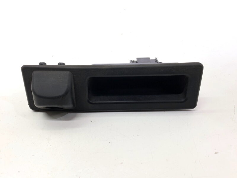 Kľučka veka batožinového priestoru zadná BMW X6 (F16, F86) 2014 - 2019 7345700