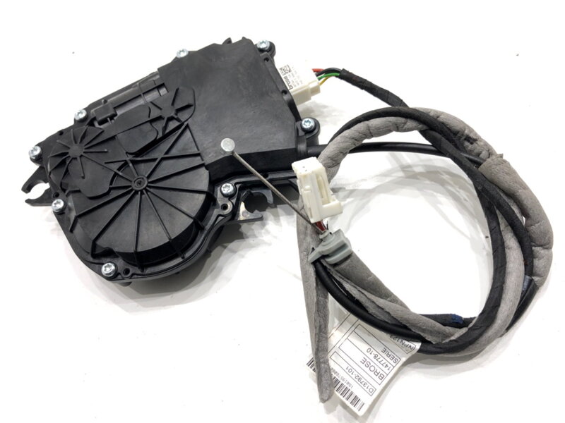 Doťahovanie veka batožinového priestoru zadný BMW X6 (F16, F86) 2014 - 2019 7318696