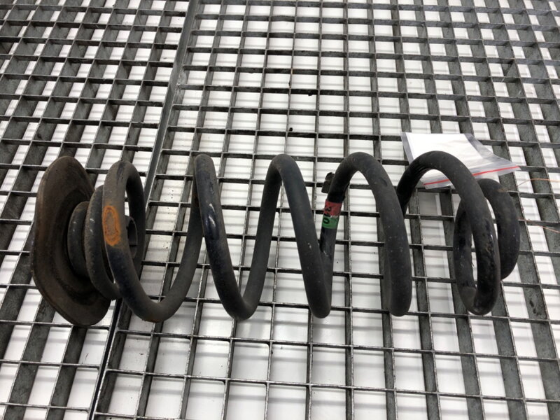 Pružina zadná BMW X6 (F16, F86) 2014 - 2019