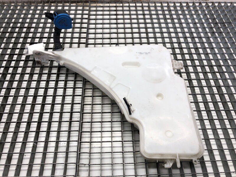 Nádržka ostrekovačov BMW 3 Gran Turismo (F34) 2012 - 2022 7241679
