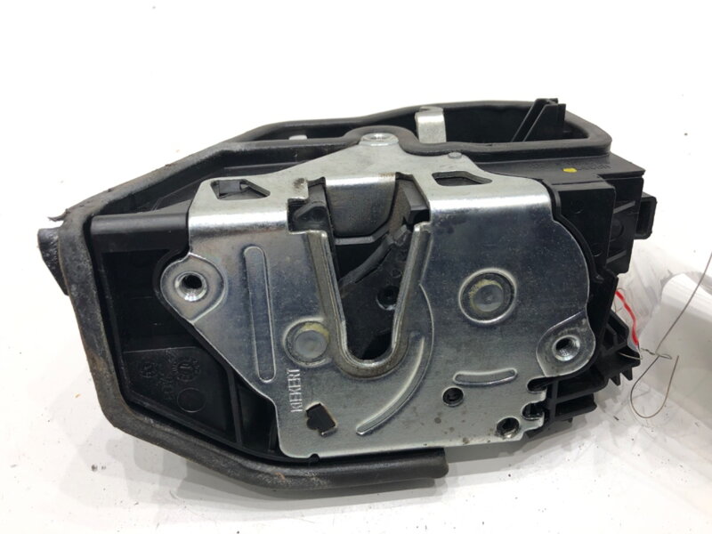 Zámok dverí ľavý predný BMW 3 Gran Turismo (F34) 2012 - 2022 7229461