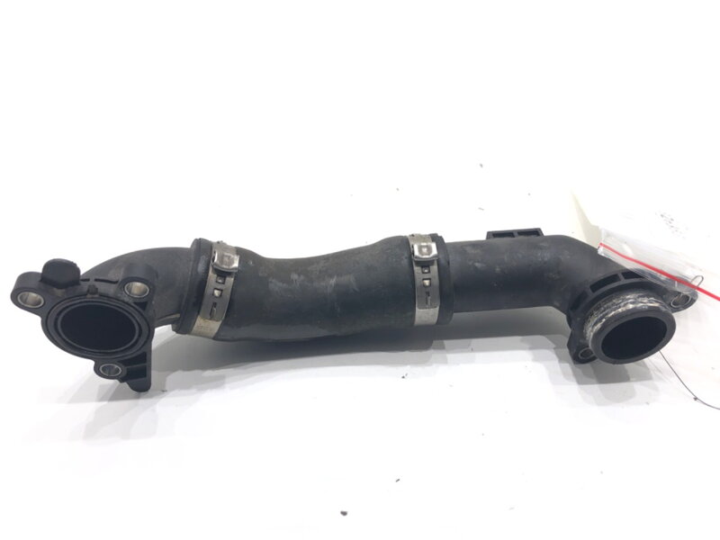 Potrubie vody BMW 2 Gran Coupe (F44) 2019 - 2022 8645546