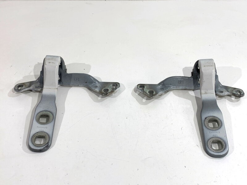 Pánty veka batožinového priestoru zadný BMW X6 (F16, F86) 2014 - 2019 7318691