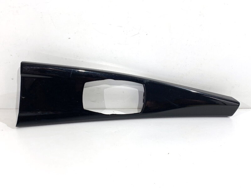 Lišta dekor tunela BMW 3 Gran Turismo (F34) 2012 - 2022 9218919