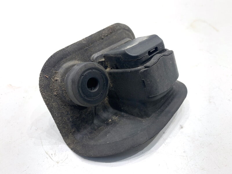 Obmedzovač veka batožinového priestoru kufra ľavý BMW X6 (F16, F86) 2014 - 2019 7318694