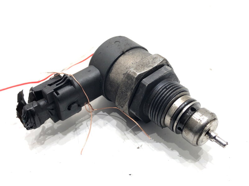 Snímač tlaku paliva KIA CEE ' D SW (ED) 2007 - 2012 0281002507