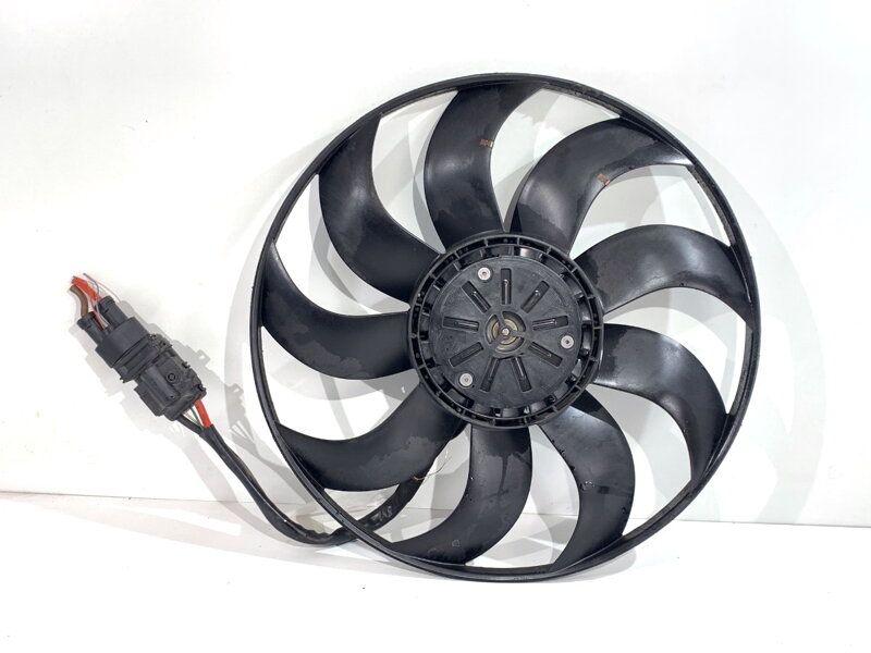 Ventilátor chladiča BMW 5 (G30, F90) 2016 - 2022 9897907