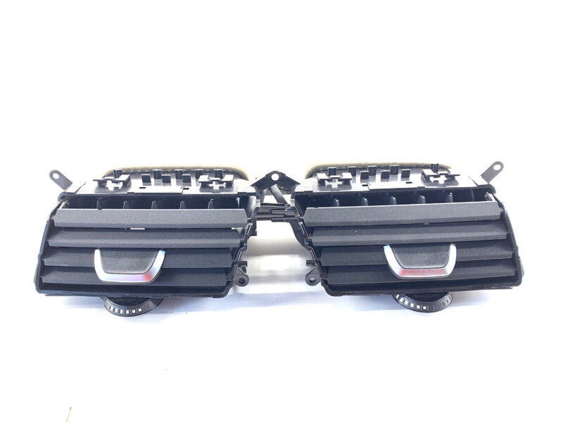 Mriežka ventilácie predná BMW 5 (G30, F90) 2016 - 2022 9329579