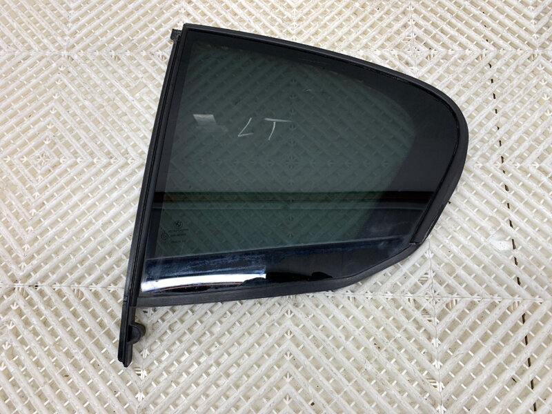 Okno ľavé zadné trójkątna BMW 5 (G30, F90) 2016 - 2022 7387455