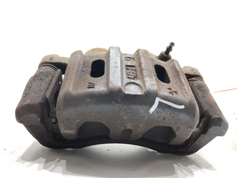 Brzdový strmeň ľavý predný Mitsubishi Outlander I (CU_W) 2001 - 2008