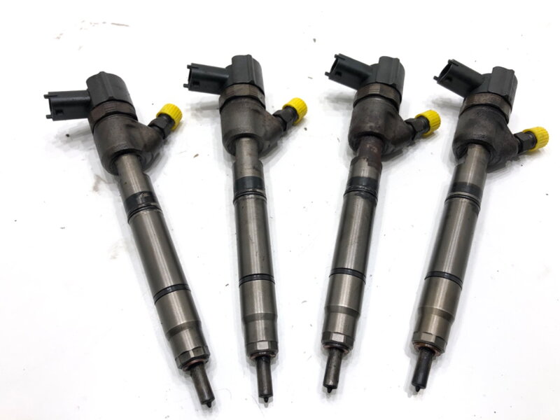 Vstrekovače sada Hyundai I40 I (VF) 2012 - 2022 0445110411