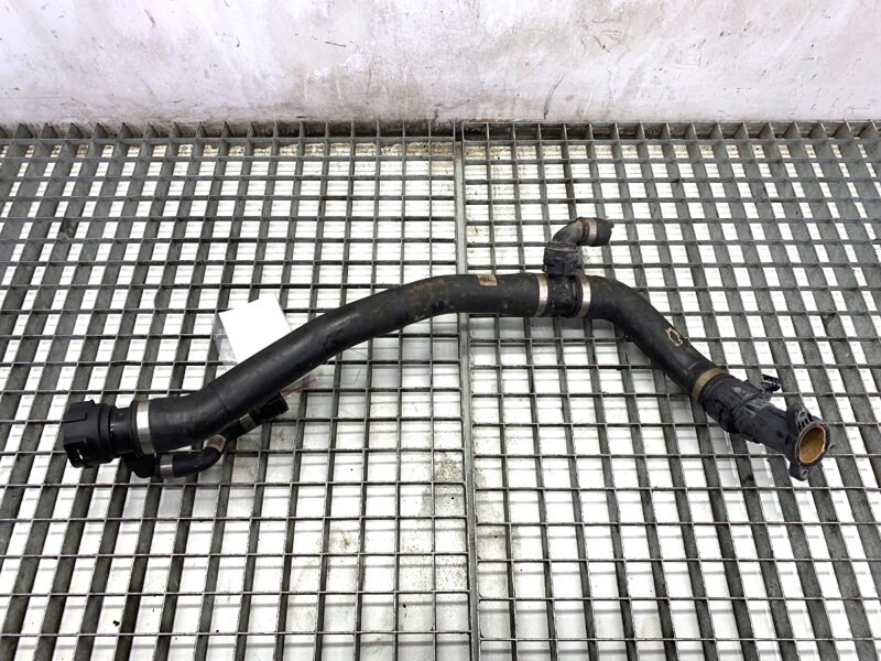 Potrubie vody BMW 3 Gran Turismo (F34) 2012 - 2022 8616528