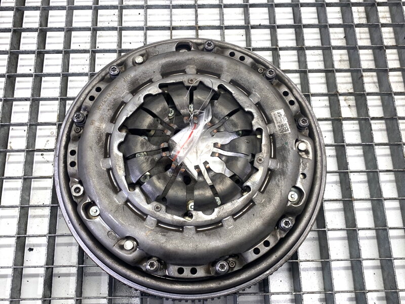 Spojka sada Dacia Duster (HM_) 2017 - 2022 302104374R 302054477R