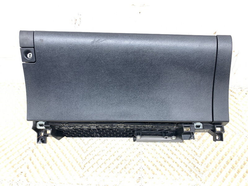 Odkladacia schránka spolujazdca Lexus CT (ZWA10_) 2010 - 2022