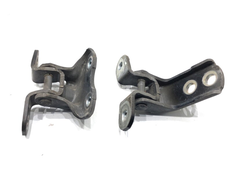 Pánty dvere predné pravé Lexus CT (ZWA10_) 2010 - 2022