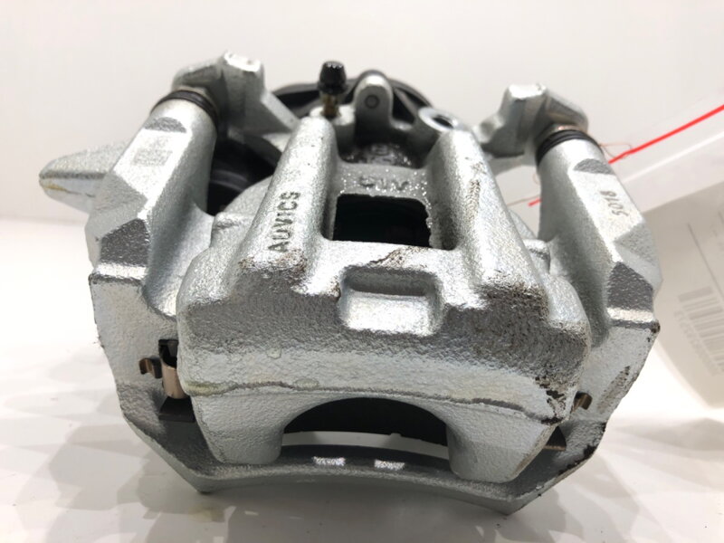 Brzdový strmeň pravý zadný Lexus LBX (_AYH1_, _AYA1_) 2023 -