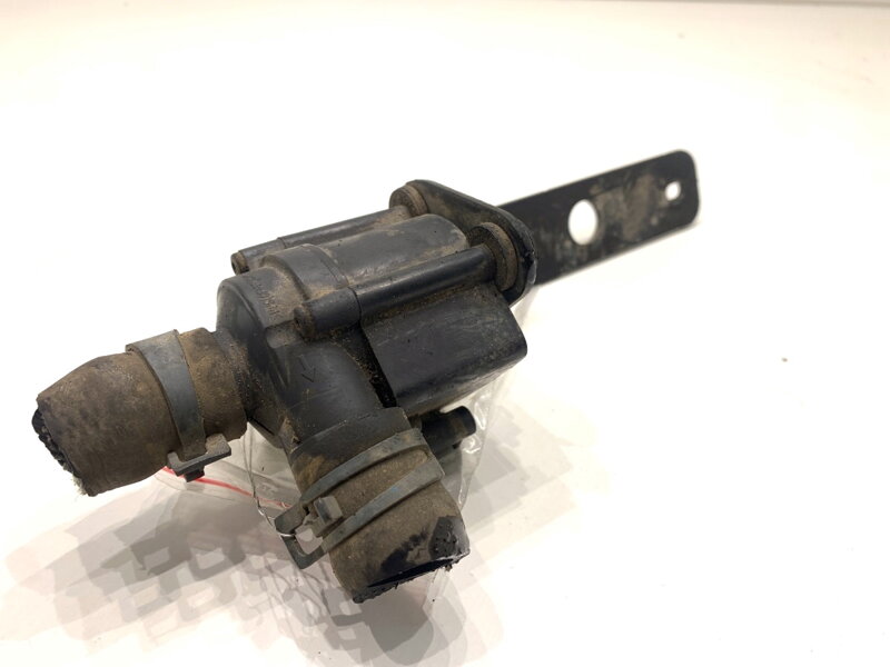 Prídavná vodná pumpa VW Transporter / Caravelle VI Autobus (SGB, SGJ, SHB, SHJ) 2015 - 2022 5Q0965561B