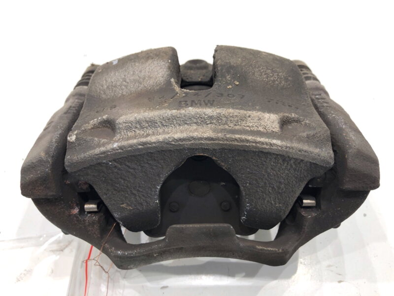 Brzdový strmeň pravý predný BMW X1 (F48) 2014 - 2022 54/24/307