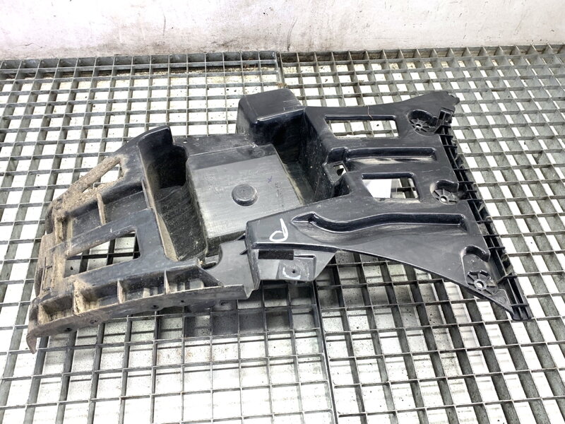 Držiak nárazníka pravý zadný BMW X1 (F48) 2014 - 2022 7332318