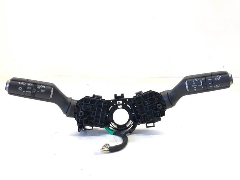 Prepínač združený Lexus LBX (_AYH1_, _AYA1_) 2023 -