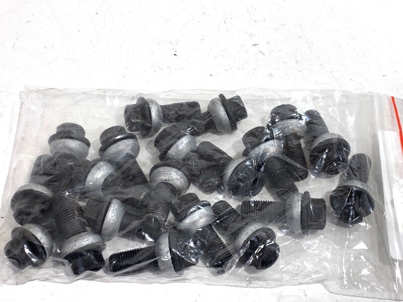 Szpilki DO kolies sada Lexus LBX (_AYH1_, _AYA1_) 2023 -