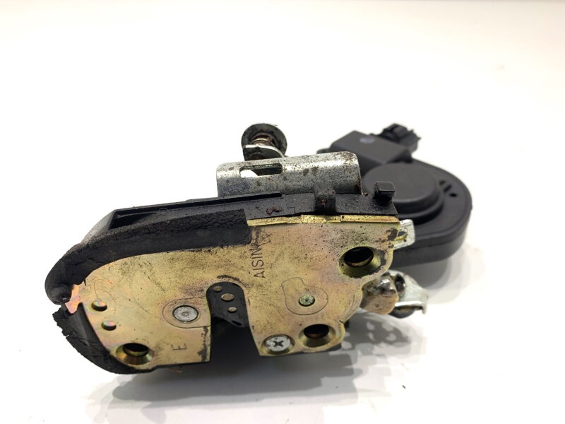 Zámok dverí pravý zadný Toyota RAV 4 II (_A2_) 2000 - 2005