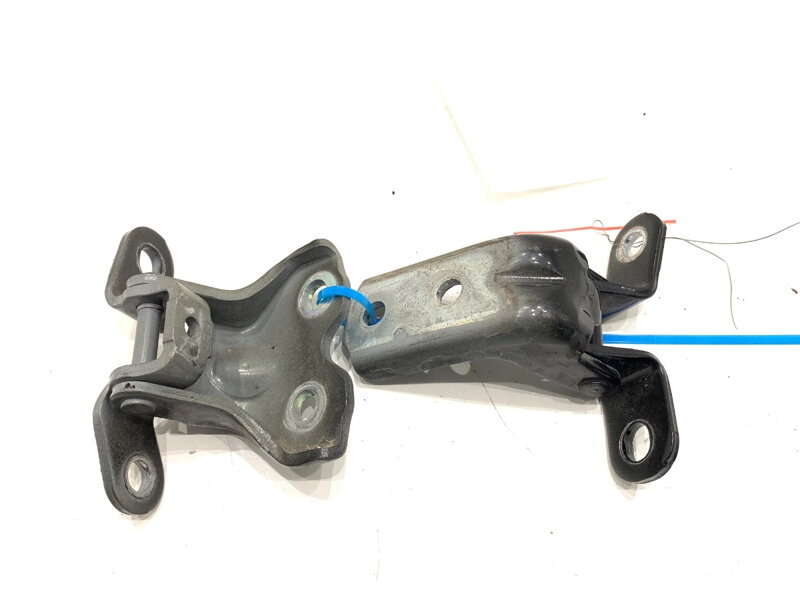 Pánty dvere predné pravé KIA Xceed (CD) 2019 - 2022