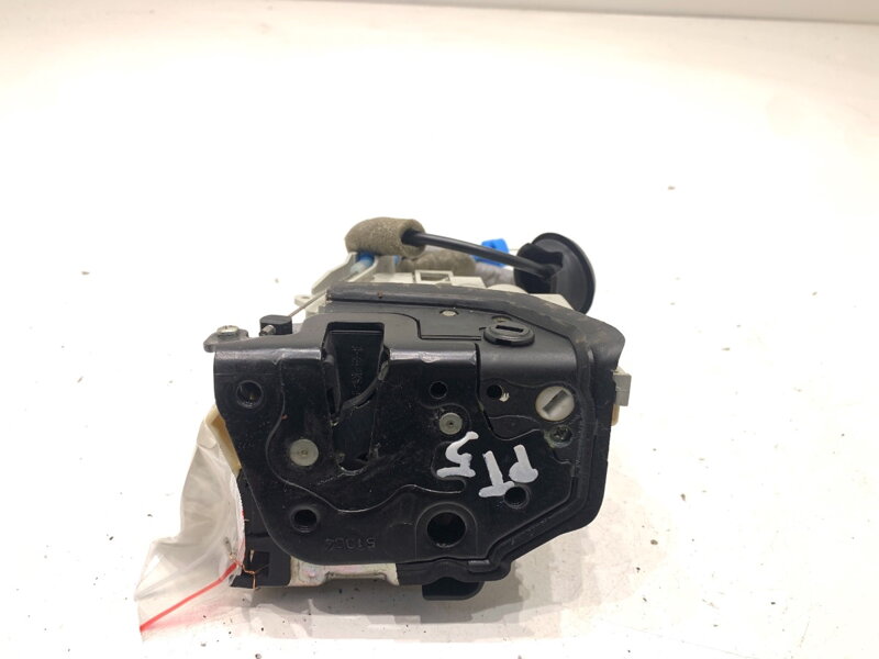 Zámok dverí pravý zadný Audi A3 Limousine (8VS, 8VM) 2013 - 2022 8K0839016E