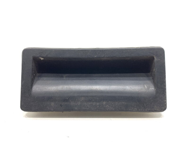 Kľučka veka batožinového priestoru zadná Audi A3 Limousine (8VS, 8VM) 2013 - 2022 5N0827566