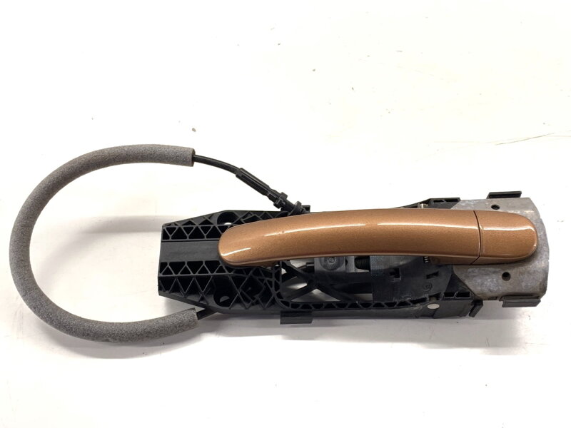 Kľučka vonkajšia ľavá zadná Skoda Yeti (5L) 2009 - 2017 3T0837885E 5N0837017E