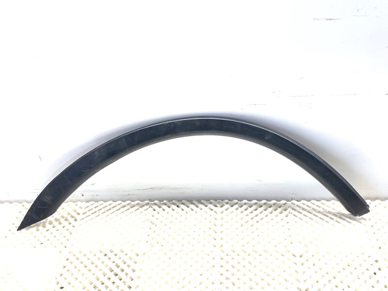 Lišta blatníka zadná pravá Mitsubishi Outlander III (GG_W, GF_W, ZJ, ZL, ZK) 2010 - 2022 7407A304