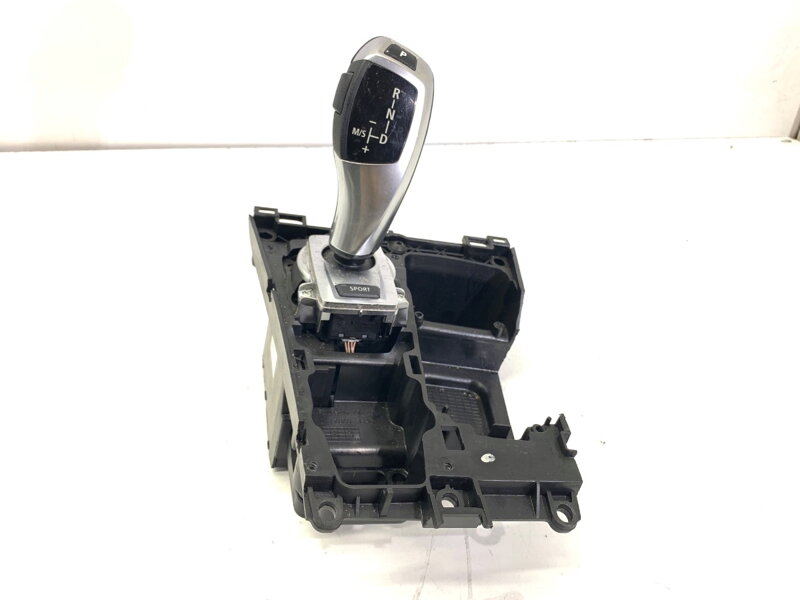 Riadiaca páka volič prevodovky BMW X6 (E71, E72) 2007 - 2014 9154958