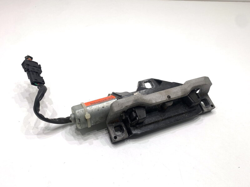 Doťahovanie veka batožinového priestoru zadný BMW X6 (E71, E72) 2007 - 2014 7114613