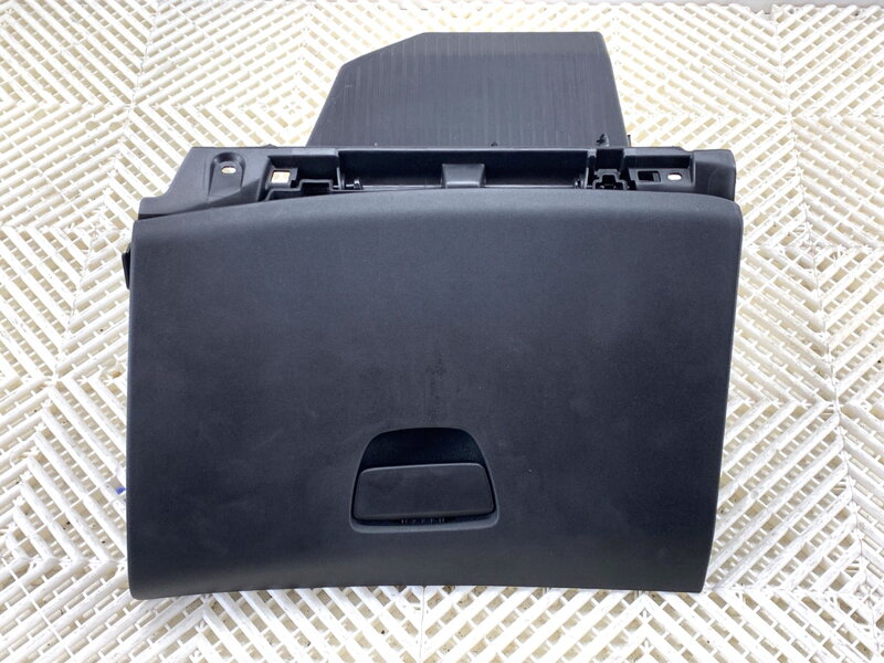 Odkladacia schránka spolujazdca Peugeot 2008 I (CU_) 2013 - 2022 9672847477