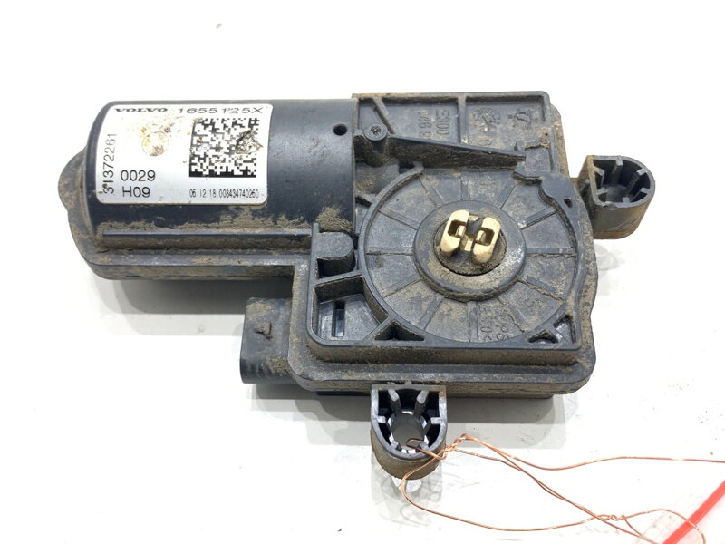Servomotor / vzpera klapiek výfuku Volvo S90 II (234) 2016 - 2022 31372261
